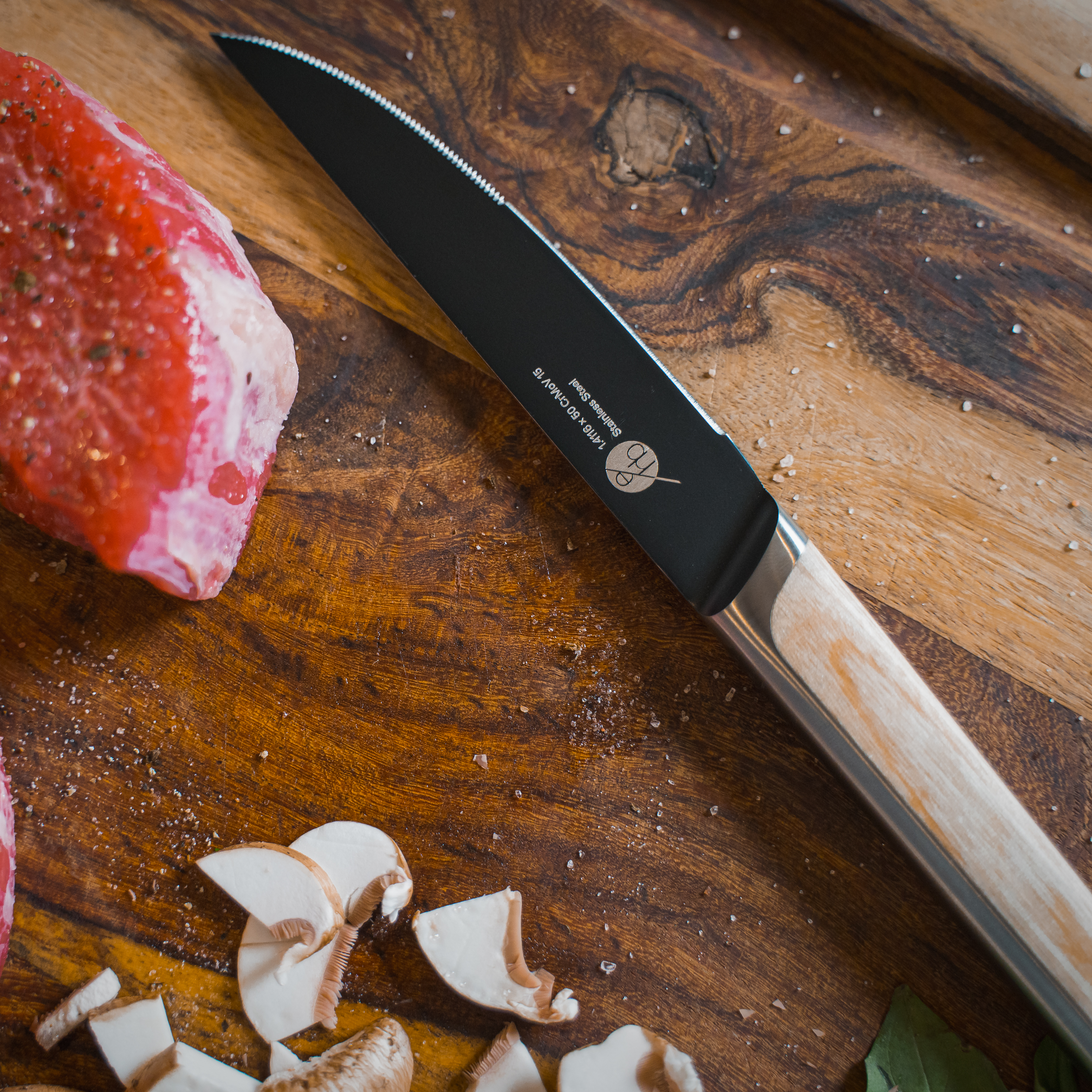 Steak Knife Cerrated Edge